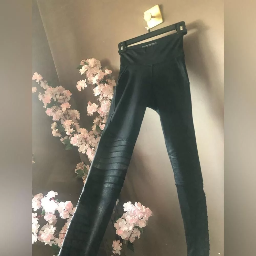 Other Leggings Other Compression Leggings by Human performance engineering pants Black