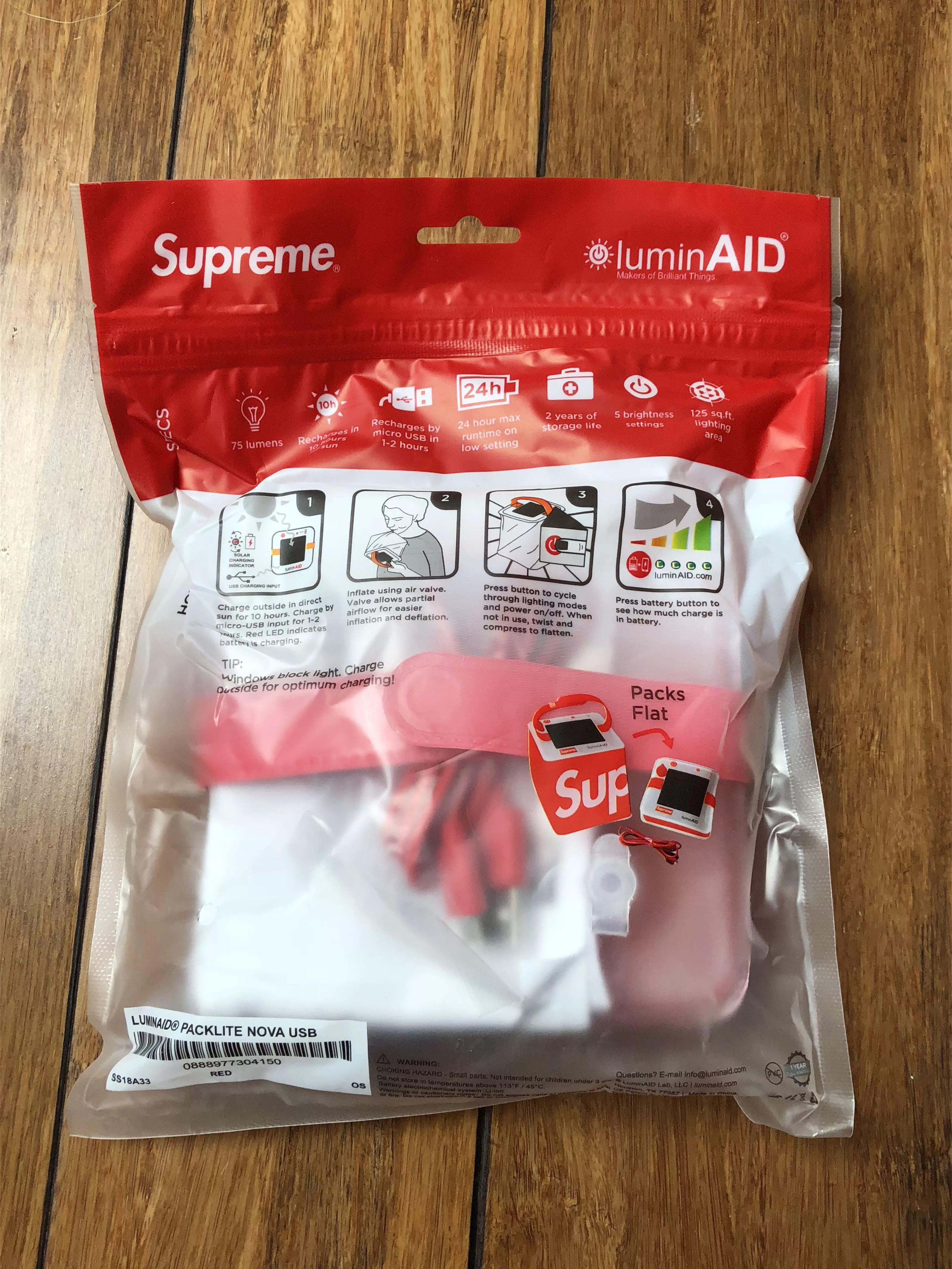 Supreme Supreme Supreme LuminAID Packlite Nova USB Red