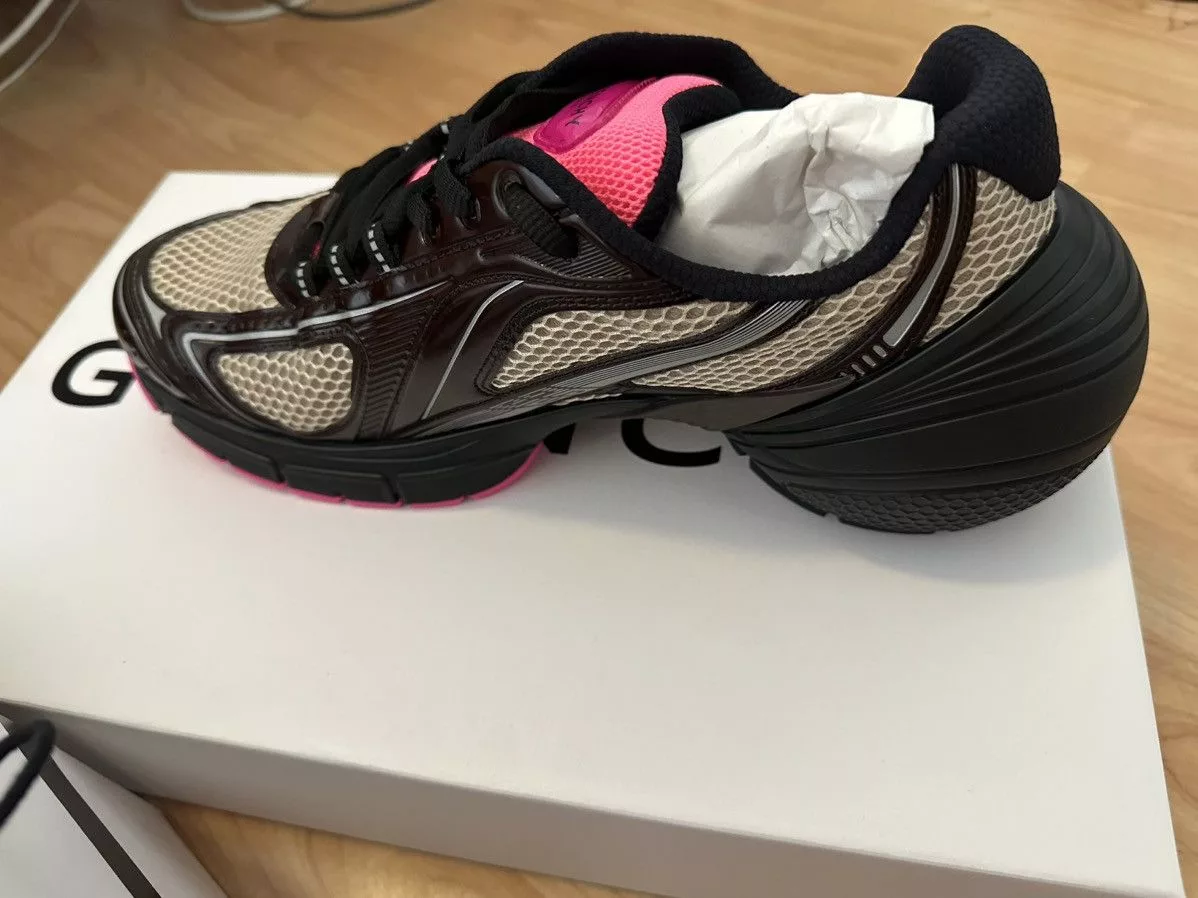 Givenchy Low Top Sneakers Givenchy TK-MX trainers Brown
