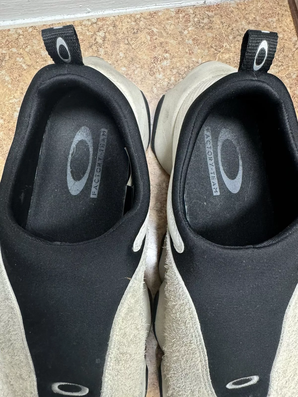 Brain Dead Slip Ons Brain Dead x Oakley White