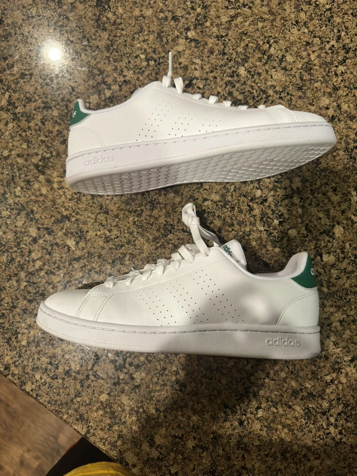 Adidas Low Top Sneakers Unworn White Adidas Advantage Stan Smith