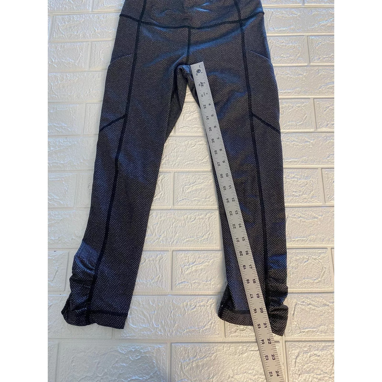 lululemon leggings size 4 Black
