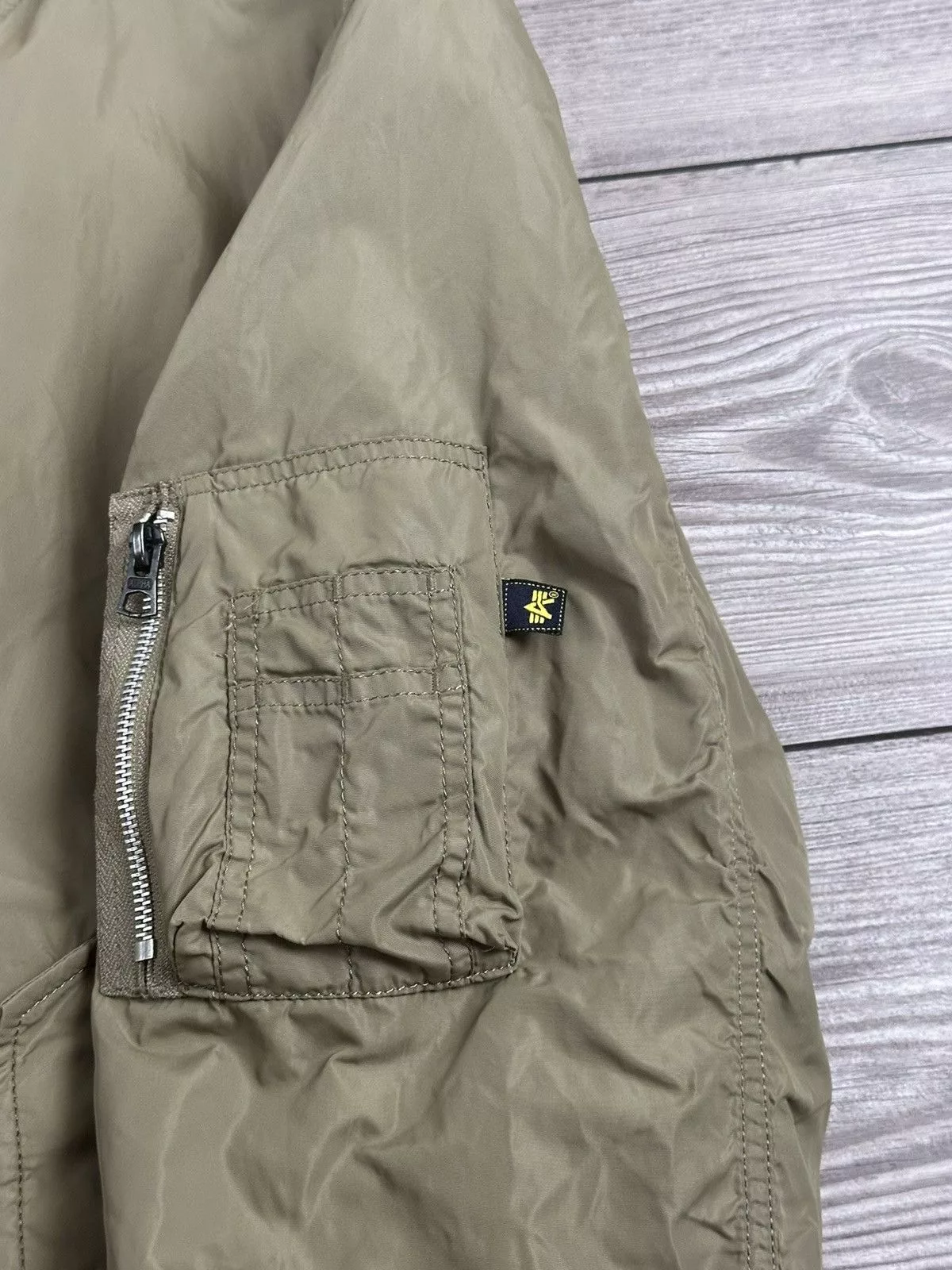 Alpha Industries Light Jackets Reversible Alpha Industries Bomber Jacket Green Streetwear