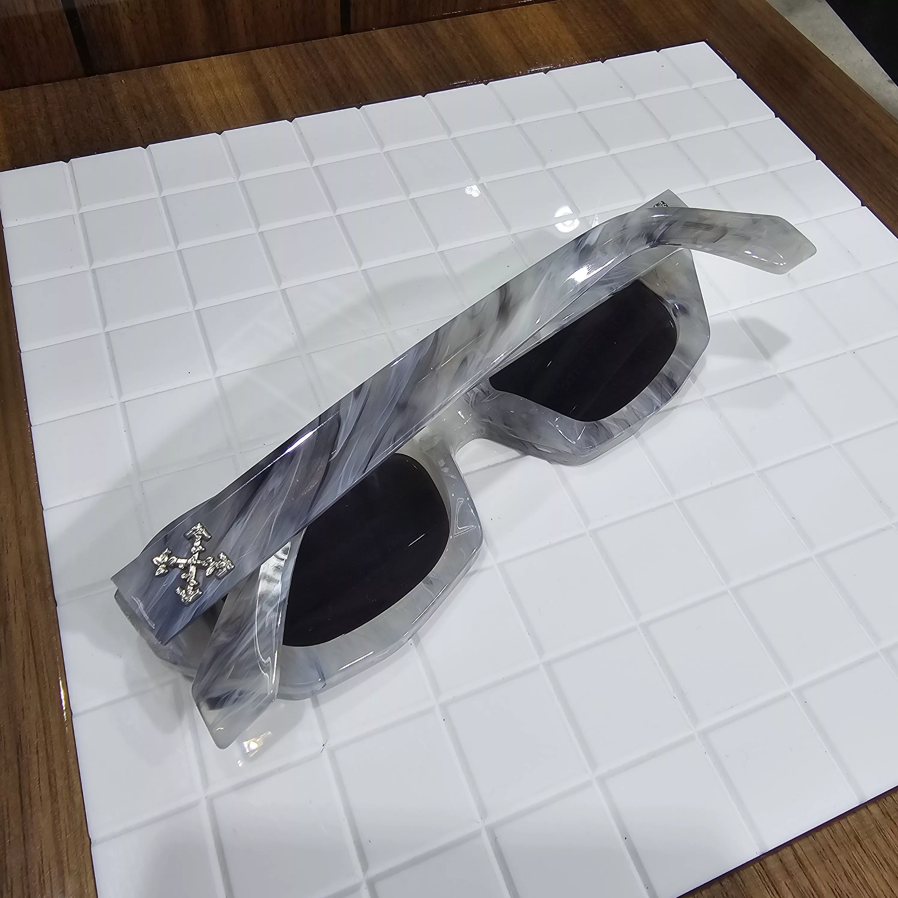 Off-White Sunglasses Off-White OFF WHITE Marble-effect Sunglasses Multi
