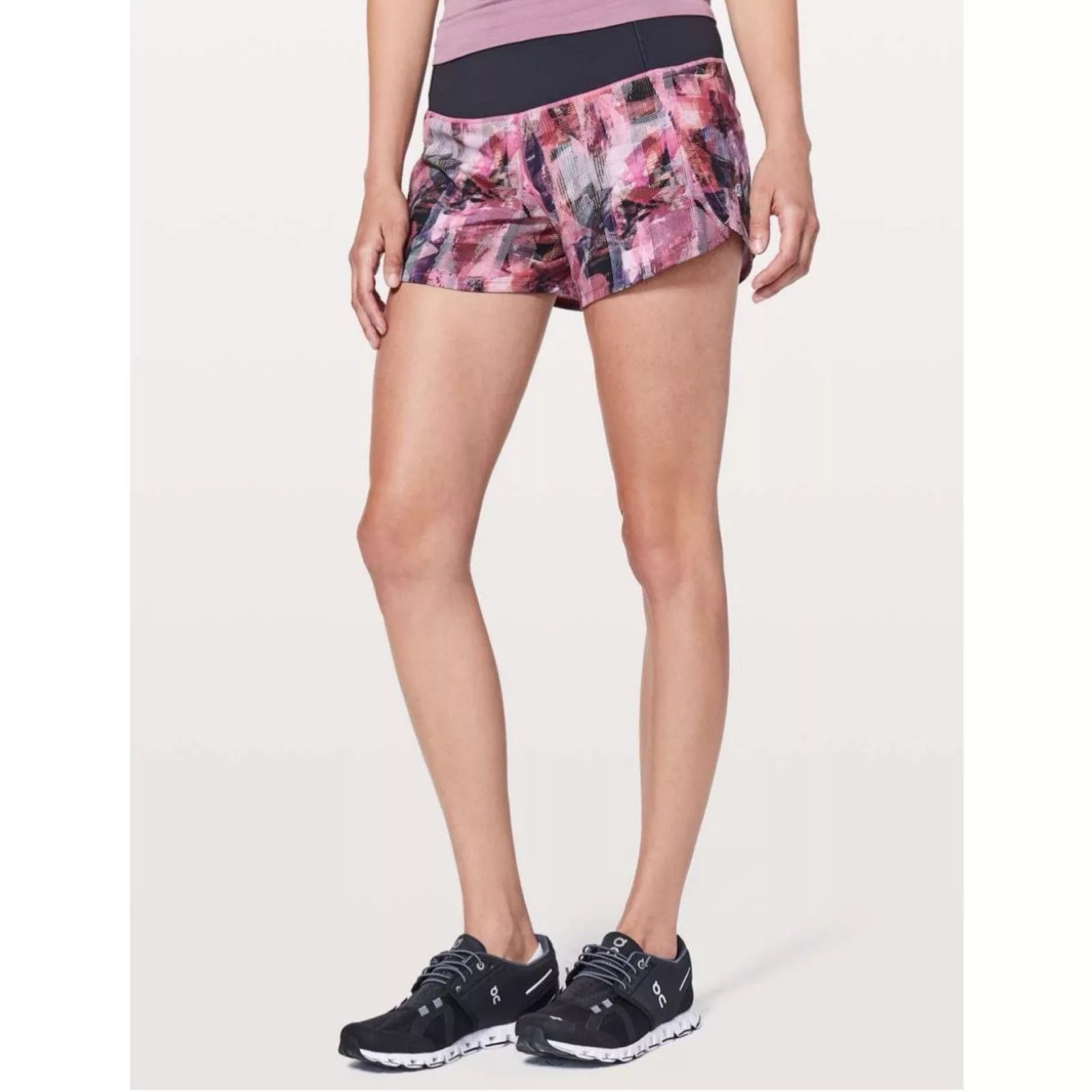 Lululemon Shorts Lululemon Run Times Short II, 4" - size 4 Multi
