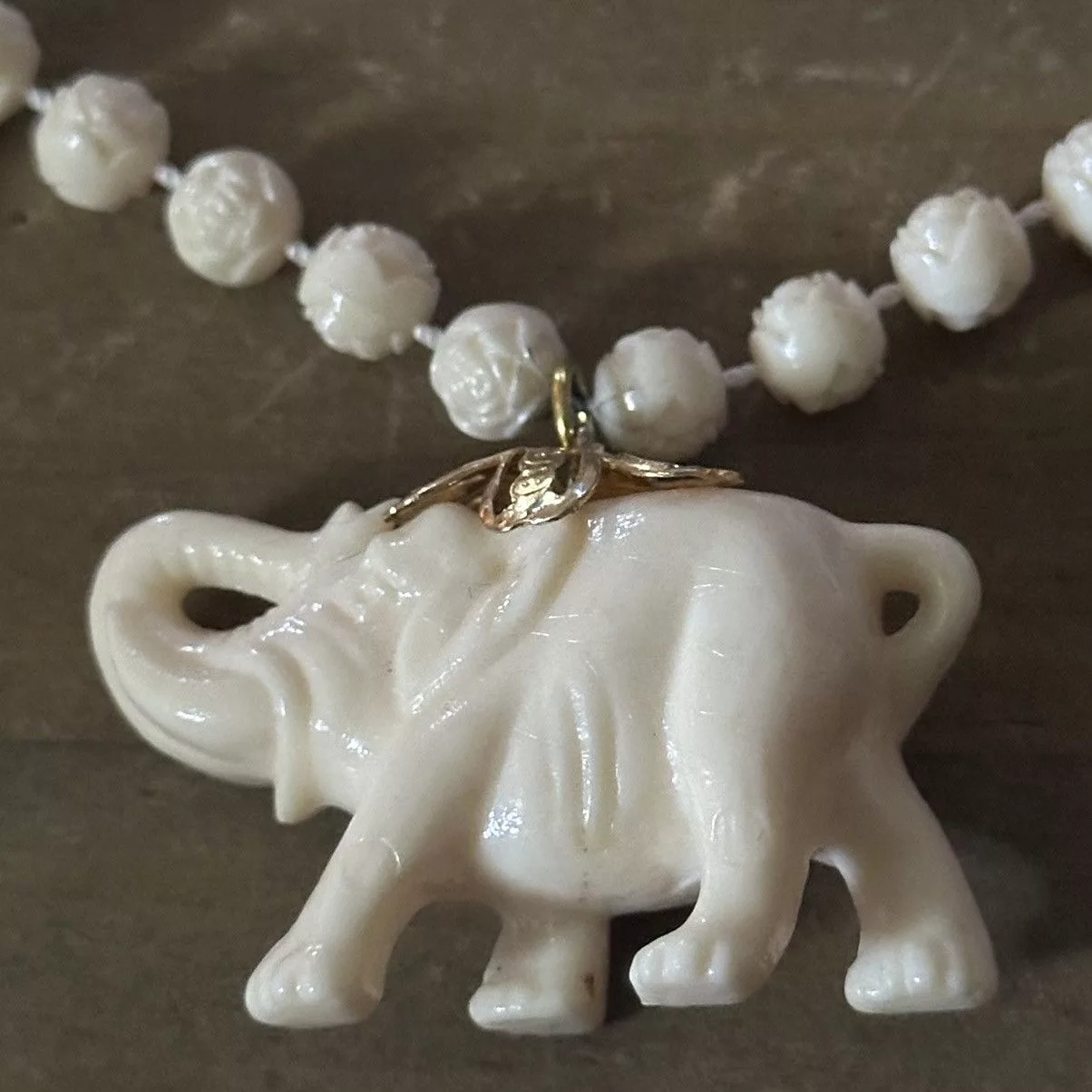 Vintage Necklaces Vintage beaded elephant necklace Beige
