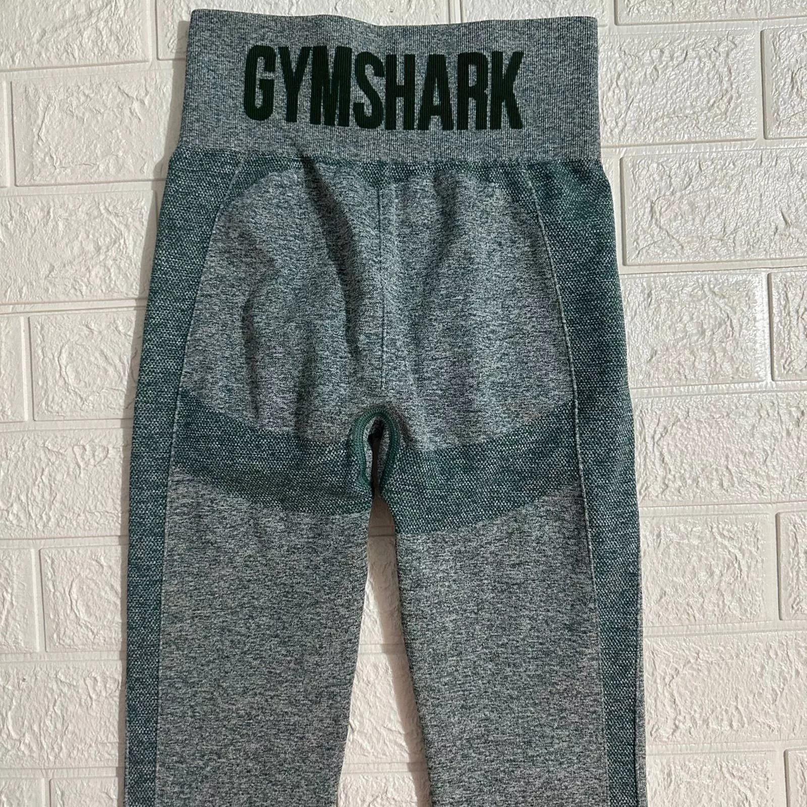 Gymshark Leggings Gymshark legging size small Green