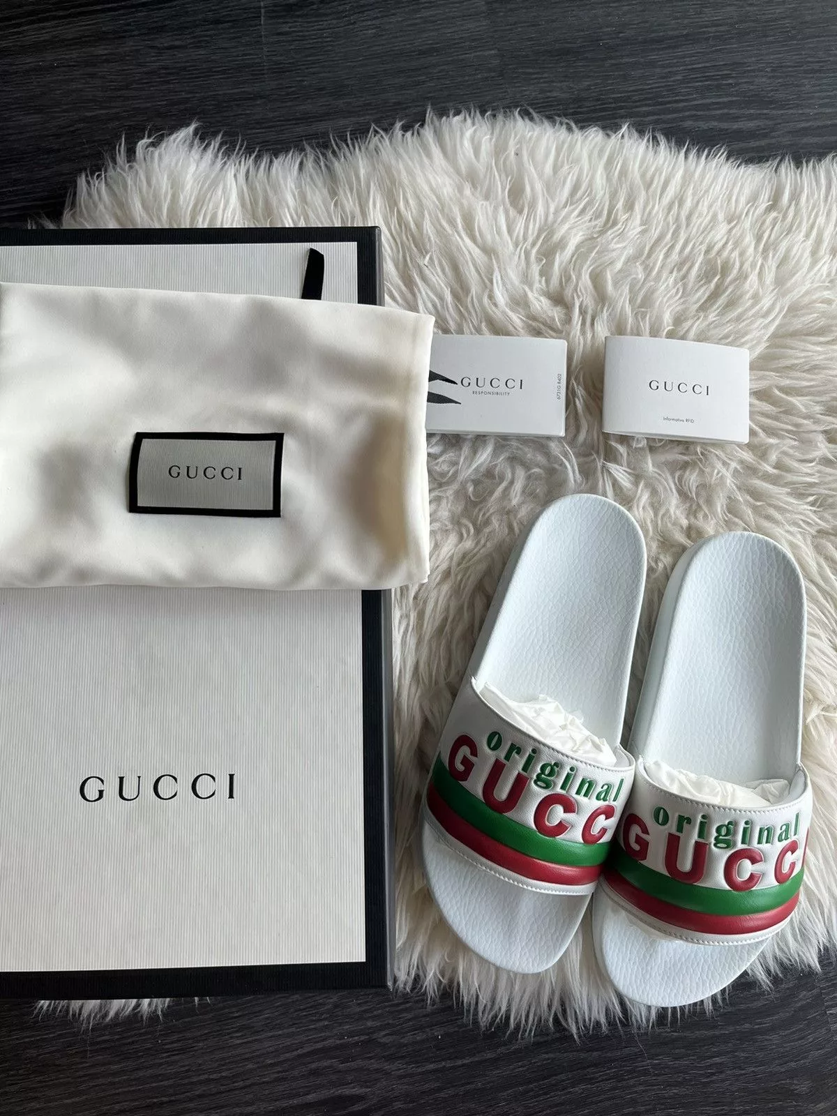 Gucci Slip Ons Super Runway Brand New Gucci Logo Leather Sandal Slides Rare White
