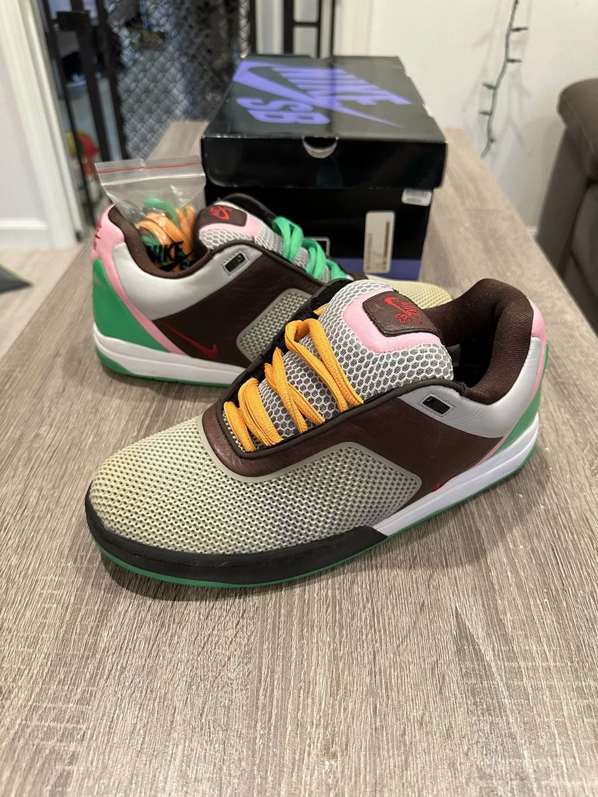 Nike Low Top Sneakers Nike SB Zoom Tre Easter Gray
