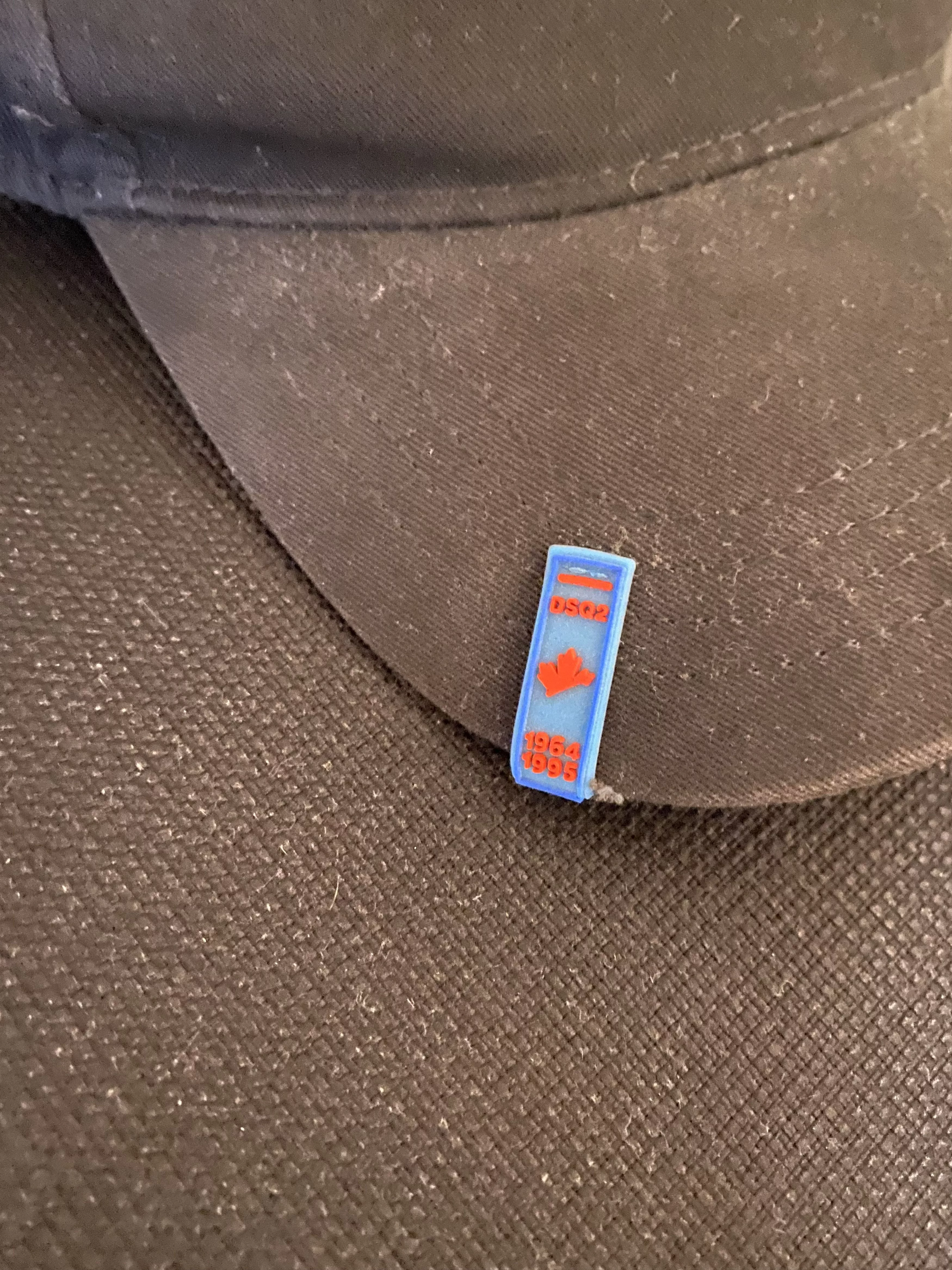 Dsquared2 Hats DSQ2 Cap Maple Leaf Black Red Dsquared2