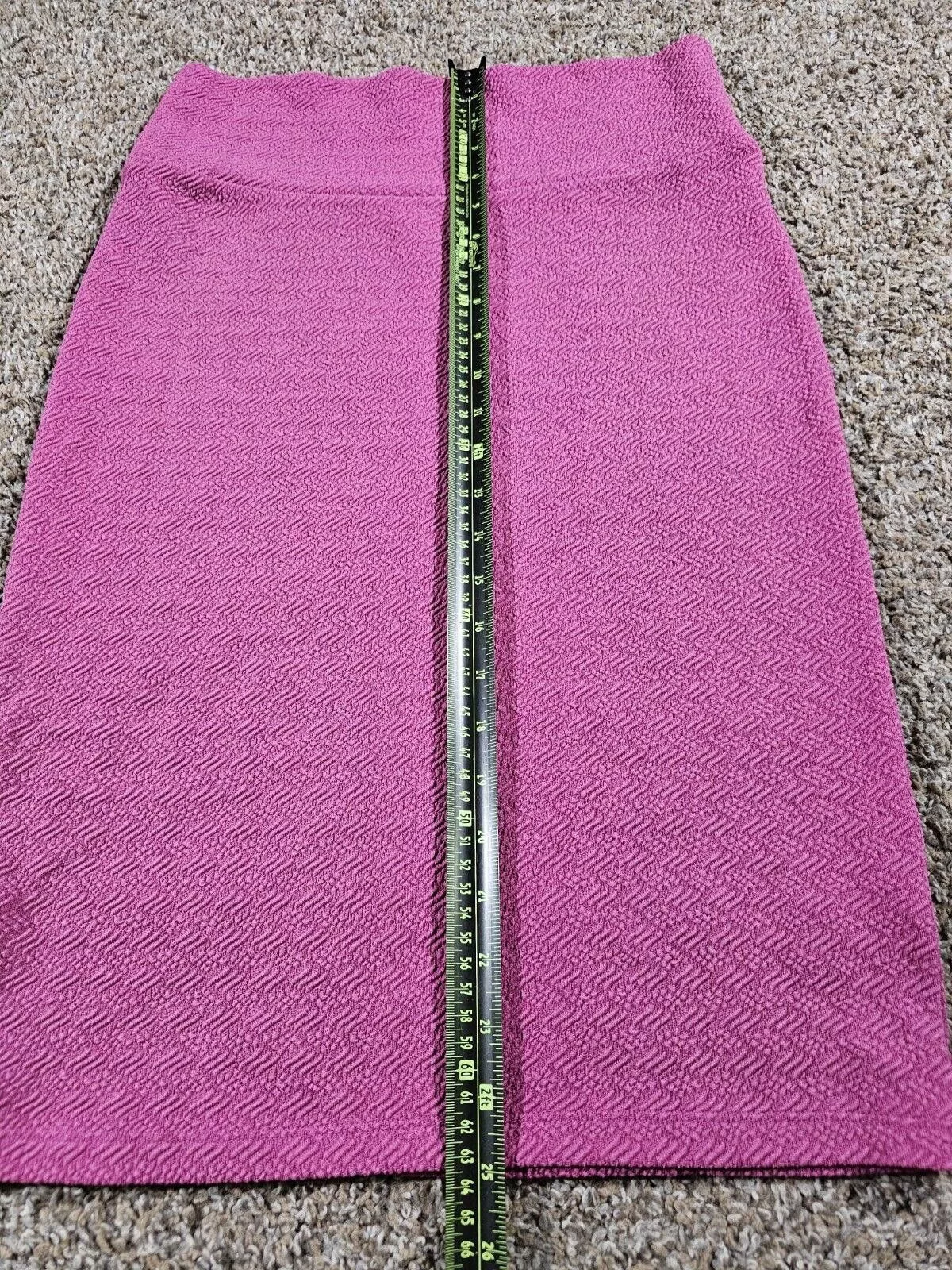 Designer Midi Skirts Designer LuLaRoe Skirt Medium Pink Knee Length Pull On Pencil Stretch