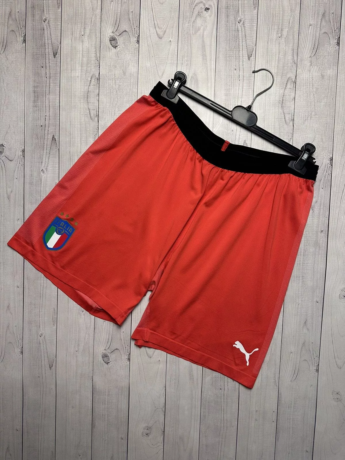 Puma Shorts Puma × Vintage Vintage puma Italia soccer shorts size XL red
