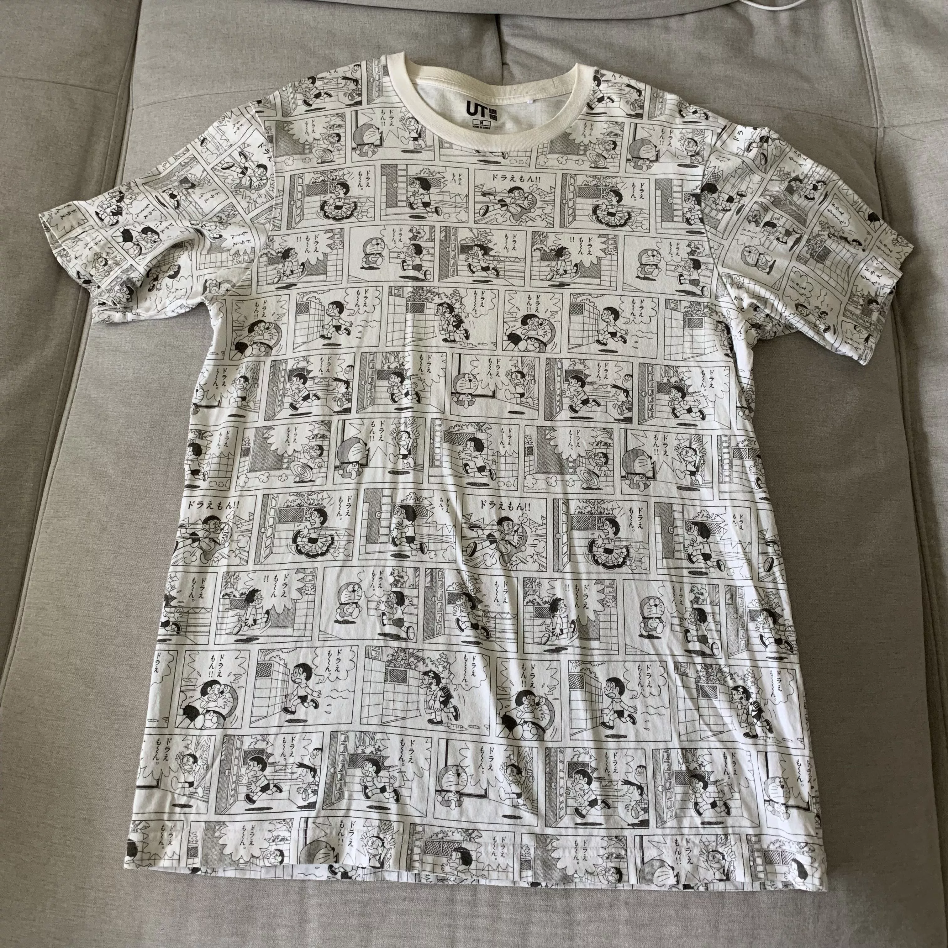 Uniqlo Short Sleeve T Shirts Uniqlo Doraemon Manga Tee Medium White