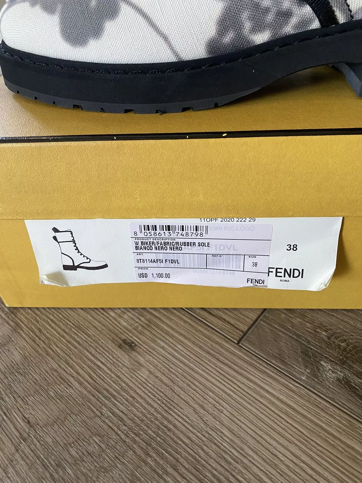 Fendi Boots Authentic Fendi biker boots Black