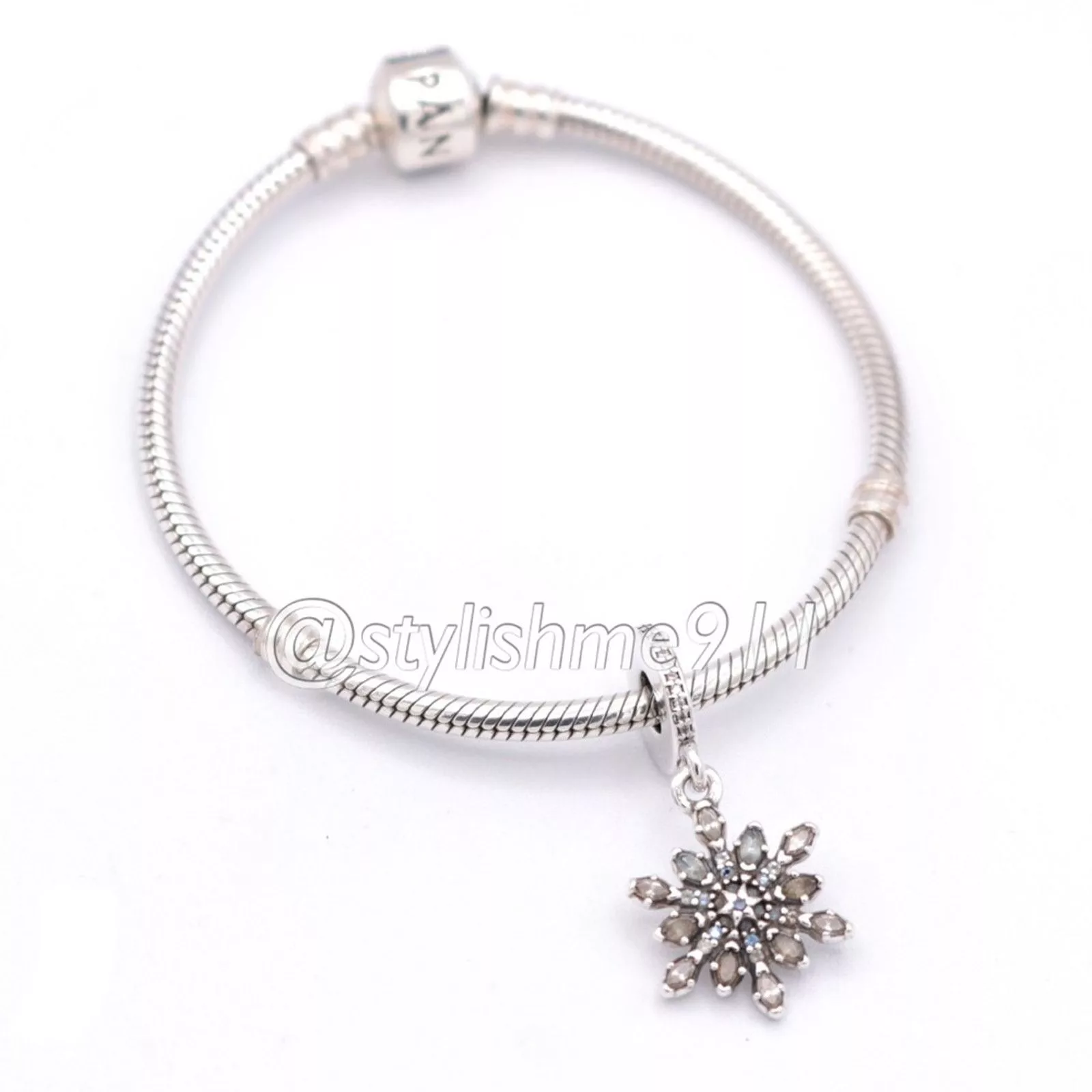pandora Bracelets Authentic PANDORA Crystalized Snowflake Dangle - 791761NBLMX Blue