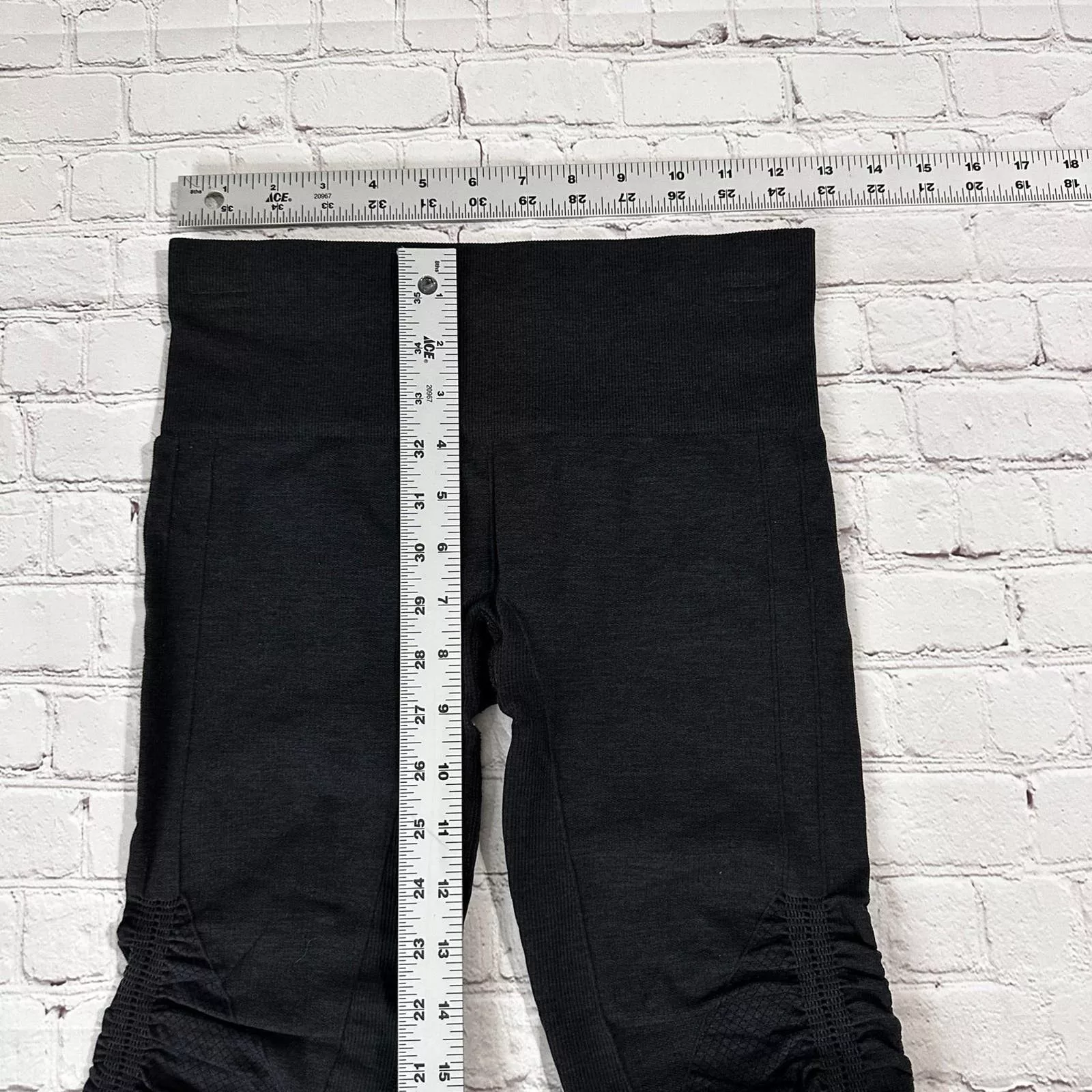 lululemon leggings size 4 Black