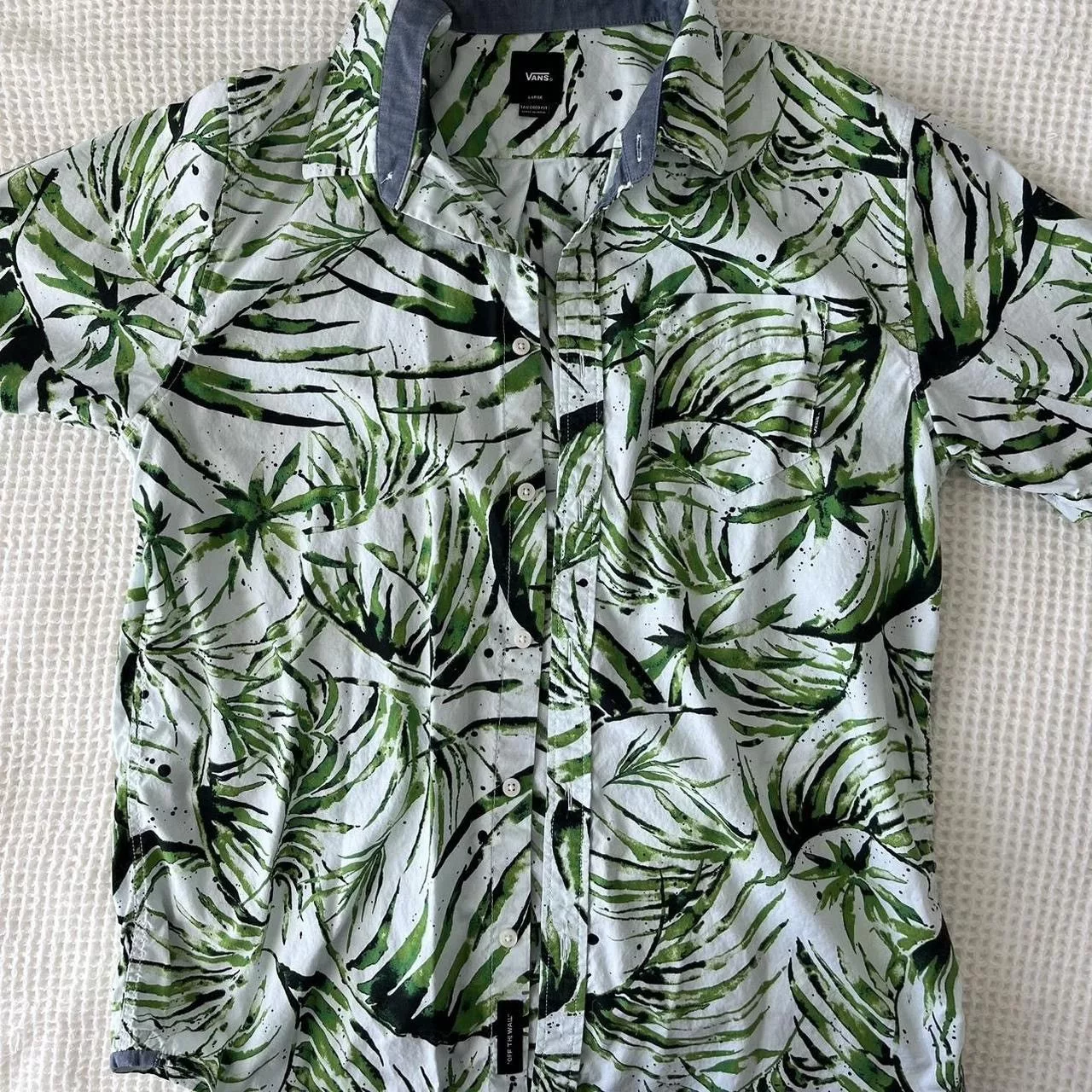 Vans Shirts Button Ups Vans Hawaiian green/white button up shirt Streetwear