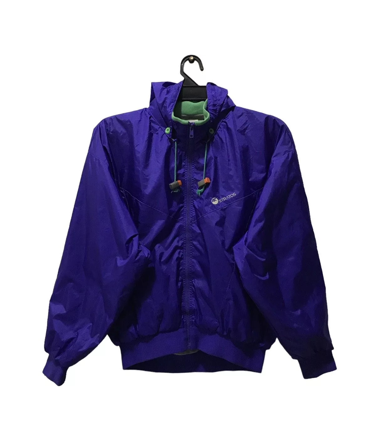 Asics Light Jackets ASICS STRATOS JACKET HOODIE Purple