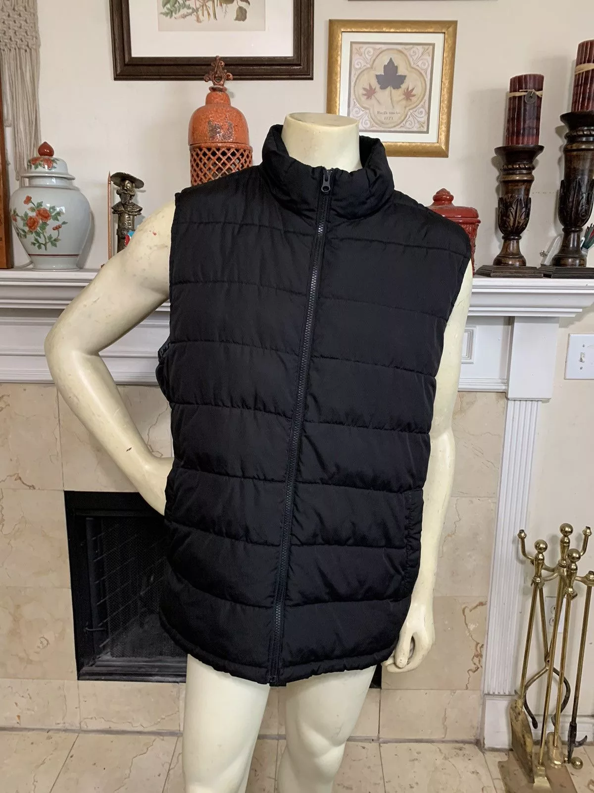 Gap Vests Gap Puffy Zippered vest Black