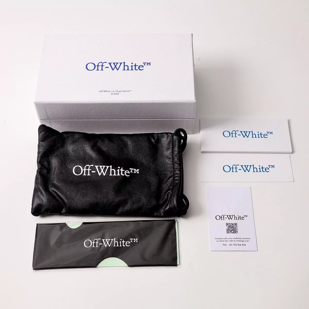 Off-White Sunglasses Off-White OFF WHITE SALVADOR SUNGLASSES Silver