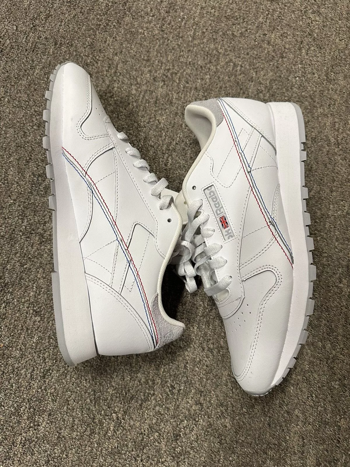 Reebok Low Top Sneakers Reebok classic low top sneakers White