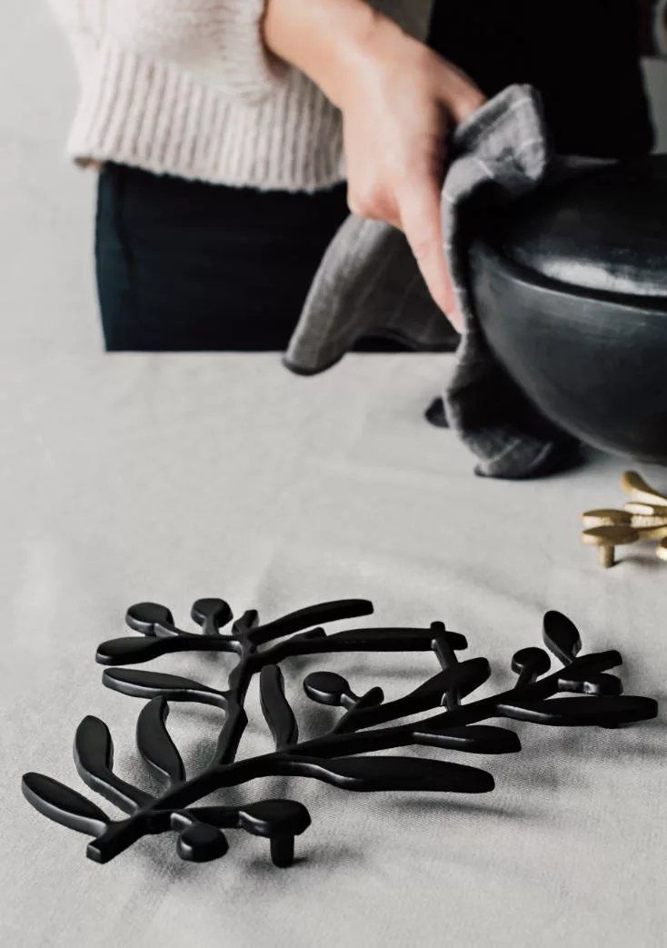 Matte Black Branch Trivet
