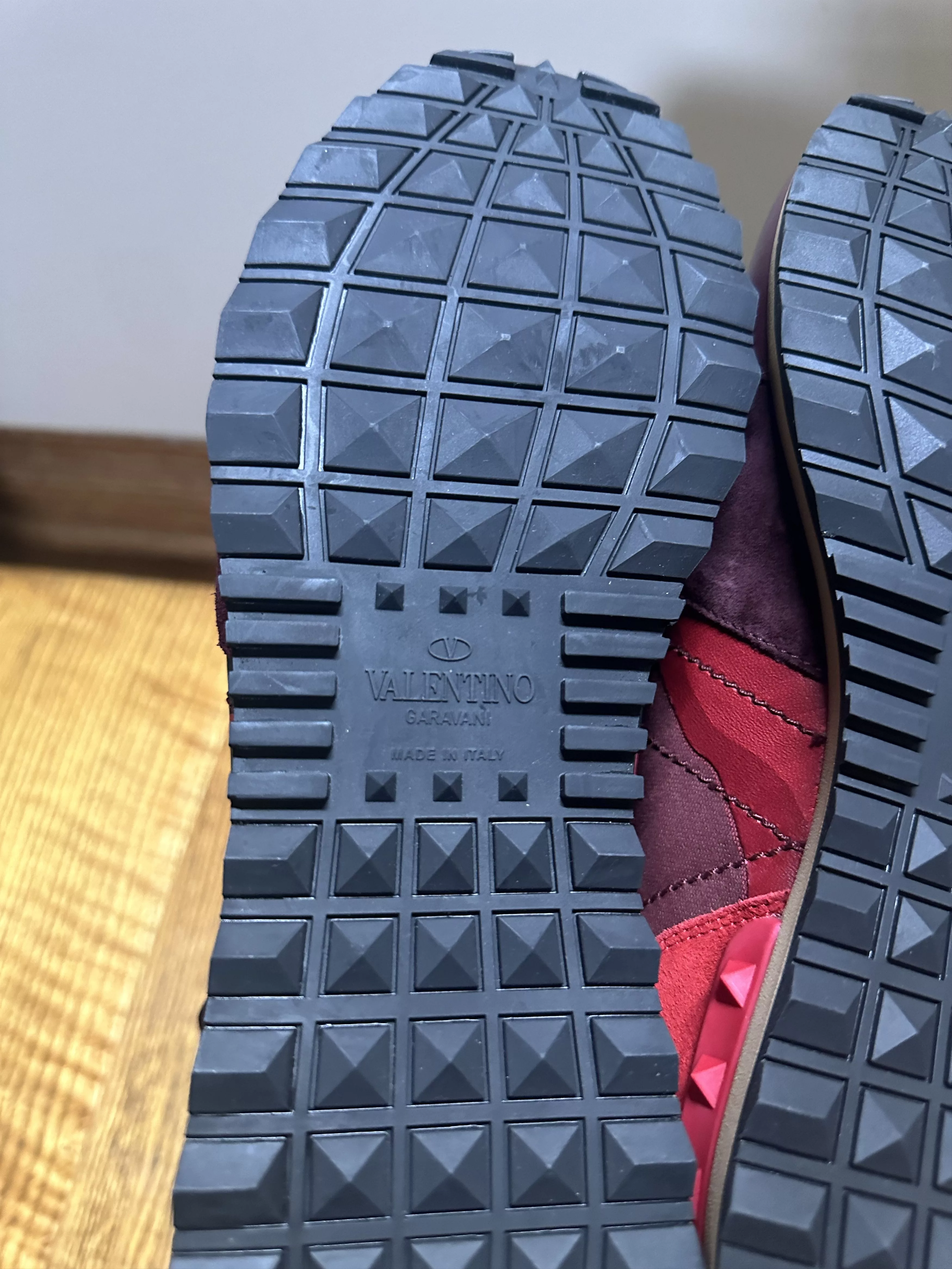 Valentino Low Top Sneakers Valentino Rockrunners Red