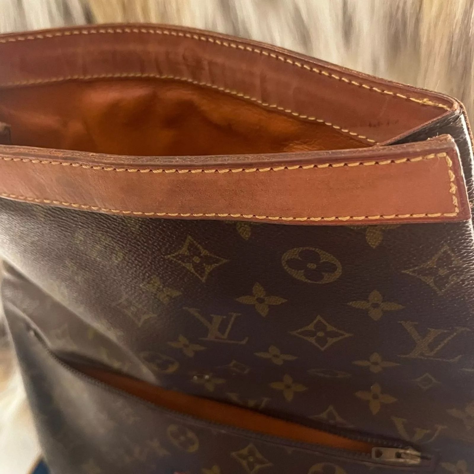 Louis Vuitton Shoulder Bags 💎 Vintage Louis Vuitton Monogram Fold over large clutch Brown