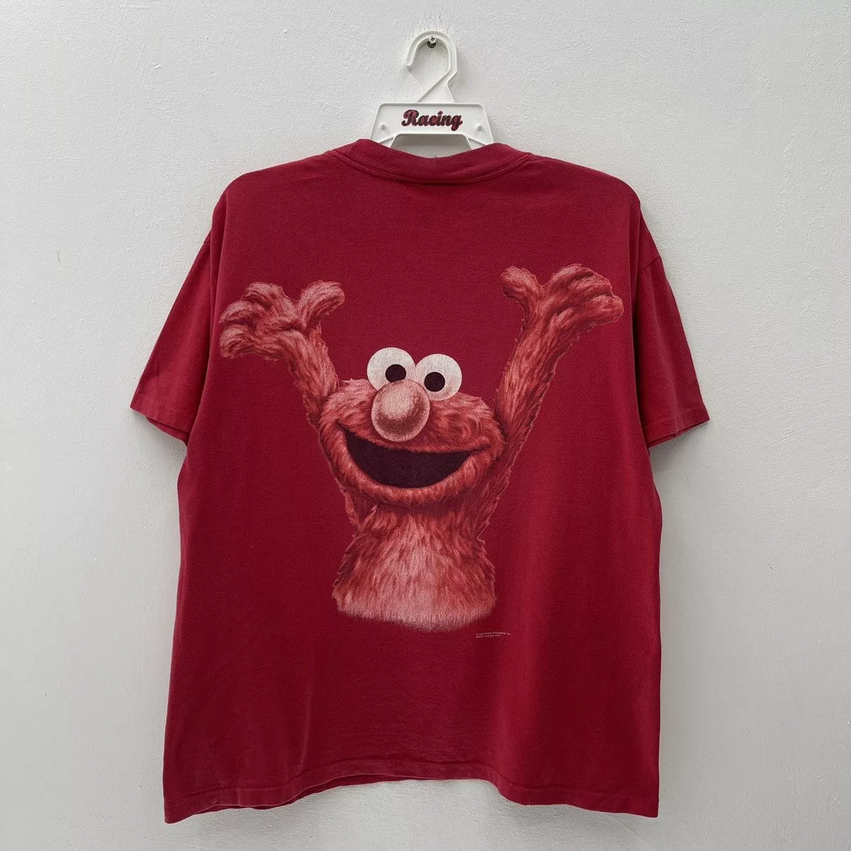 Changes Short Sleeve T Shirts Changes × Disney × Universal Studios Sesama Street Elmo Character Vintage 90s Ernie Big Bird Red
