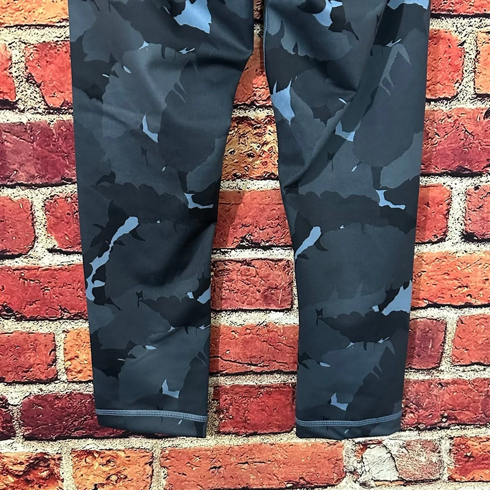lululemon leggings size 4 Black