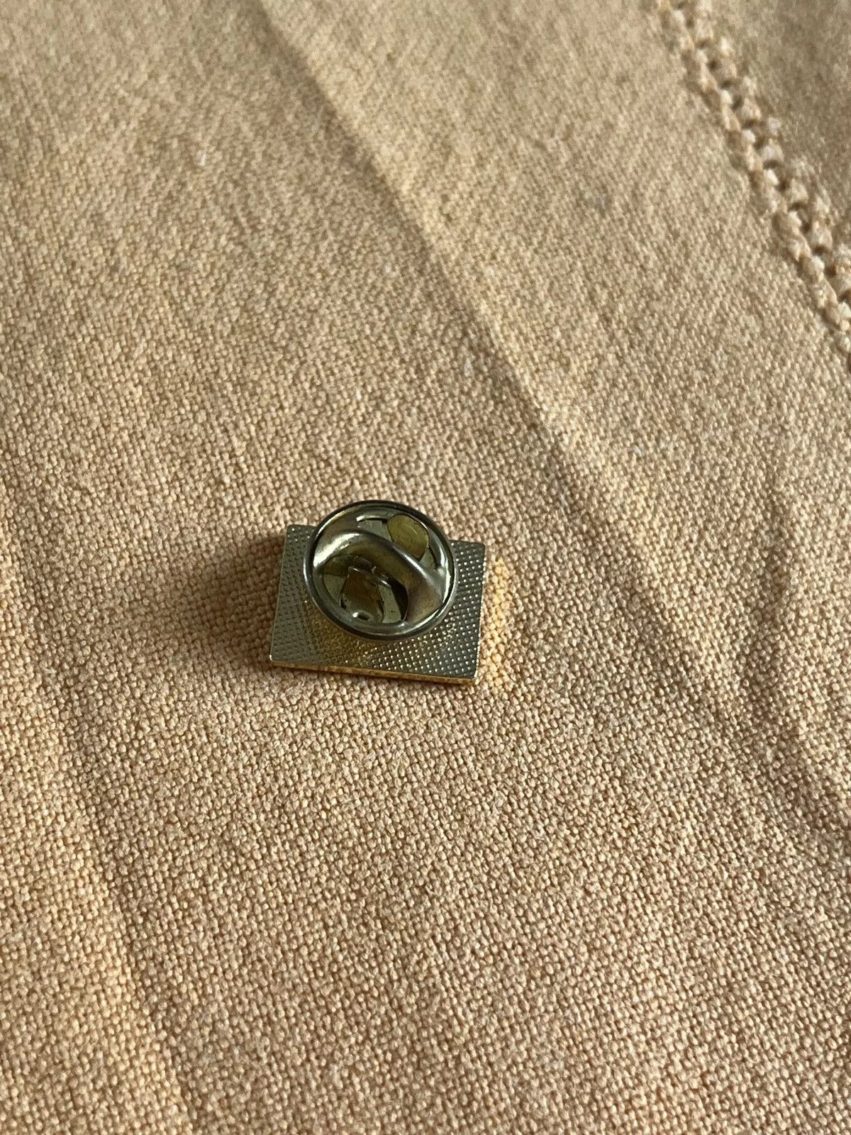 Vintage Miscellaneous Canal plus vintage pin Gold
