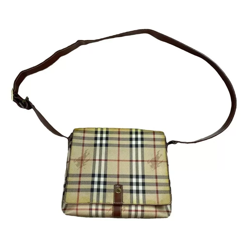 Burberry Shoulder Bags Burberry full pattern shoulder bag Measurements: 24x22x11cm Beige