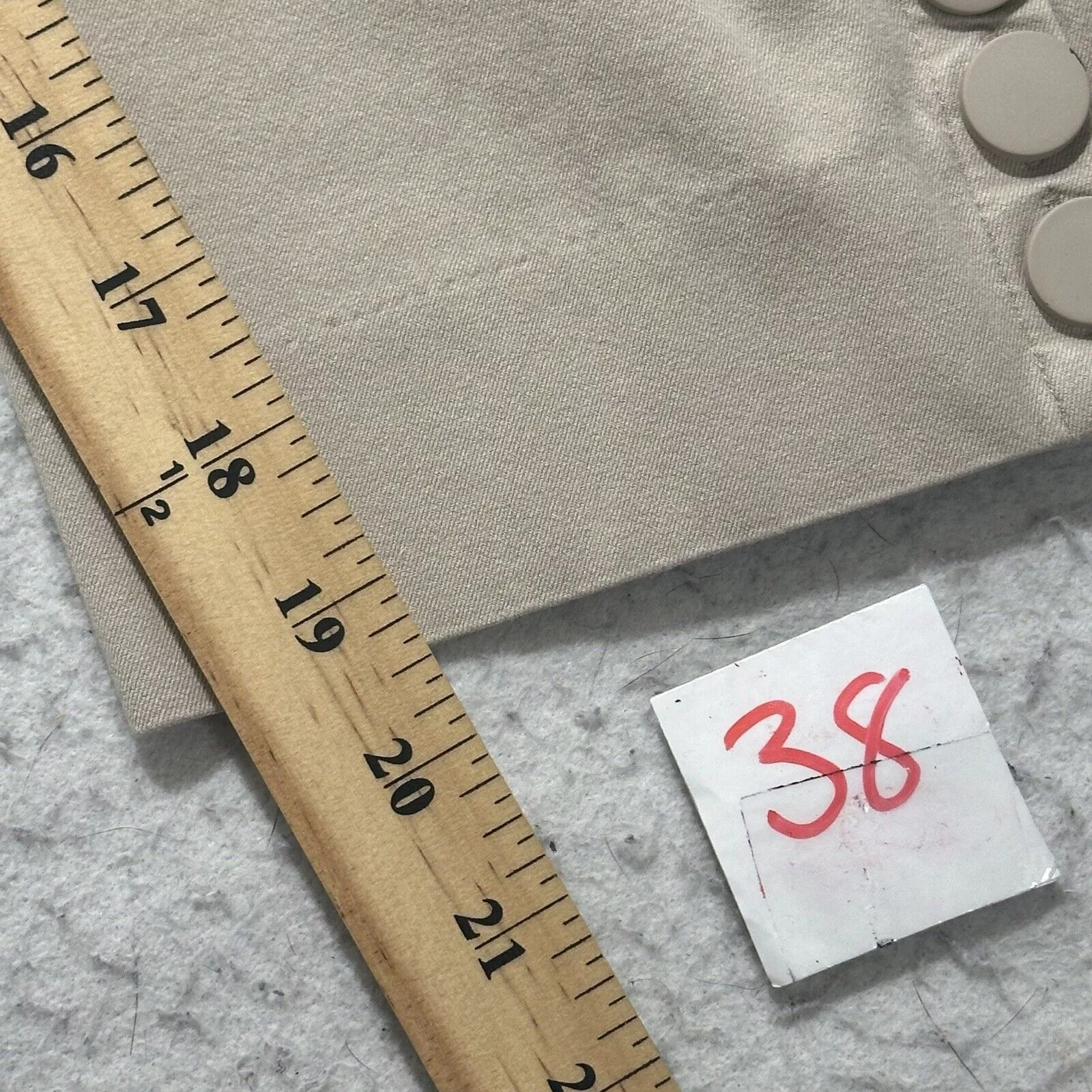 Other Pants Other Soft Surroundings PM Beige Pull On Capri Pants Stretch