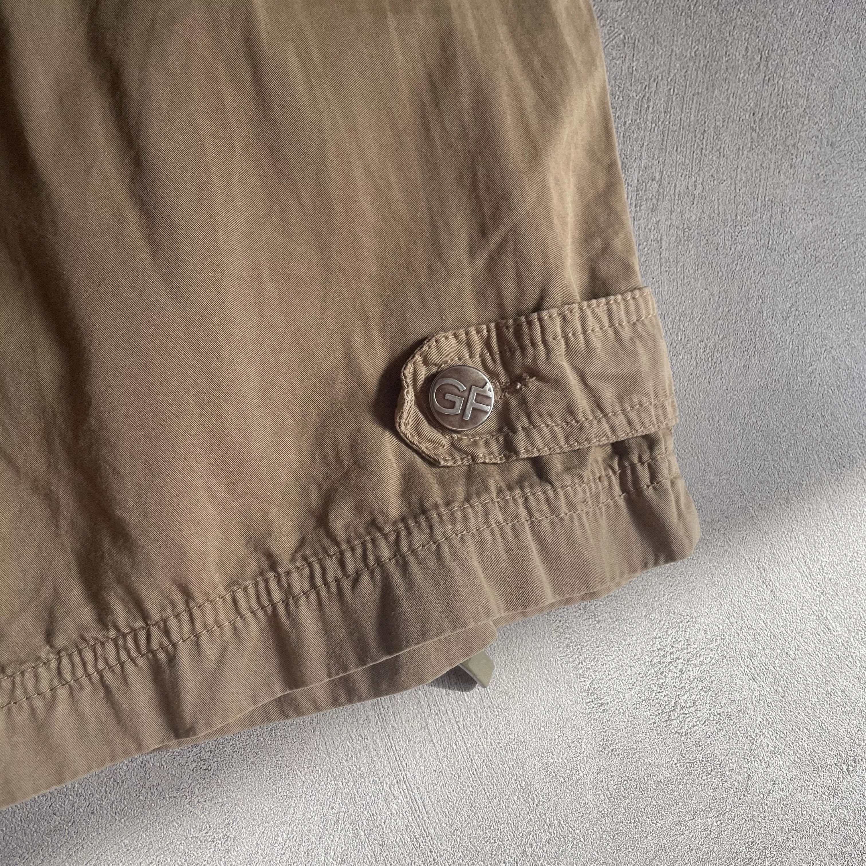 Gianfranco Ferre Shorts Gianfranco Ferre Gianfranco Ferré Multipocket Cargo Shorts Beige
