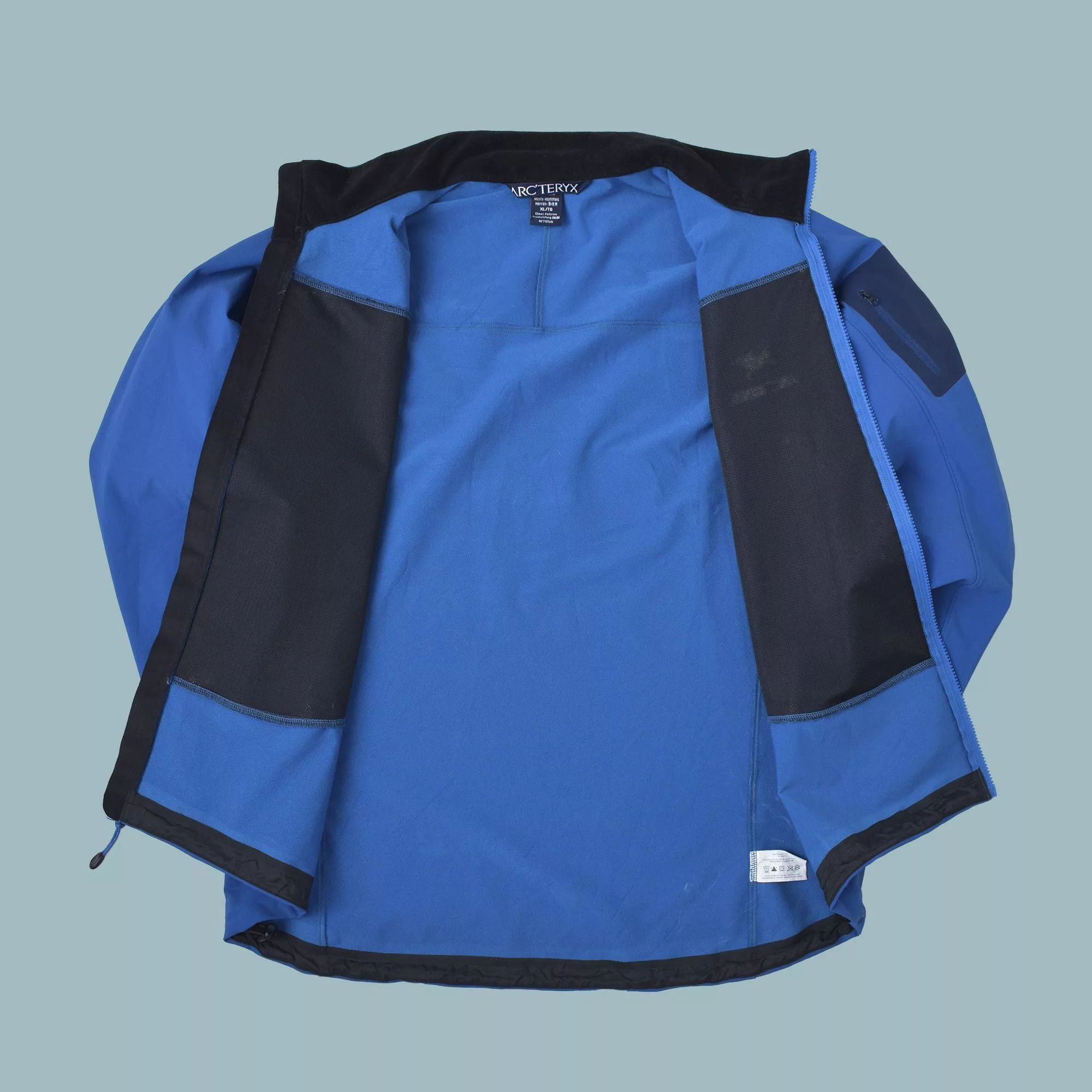 Arc'teryx Light Jackets ARC'TERYX Blue Men Hooded Jacket XL Vintage