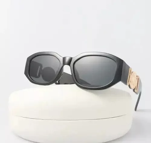 Electric Visual Sunglasses Electric Visual × Vintage Square Irregular Vintage Sunglasses Gray Streetwear