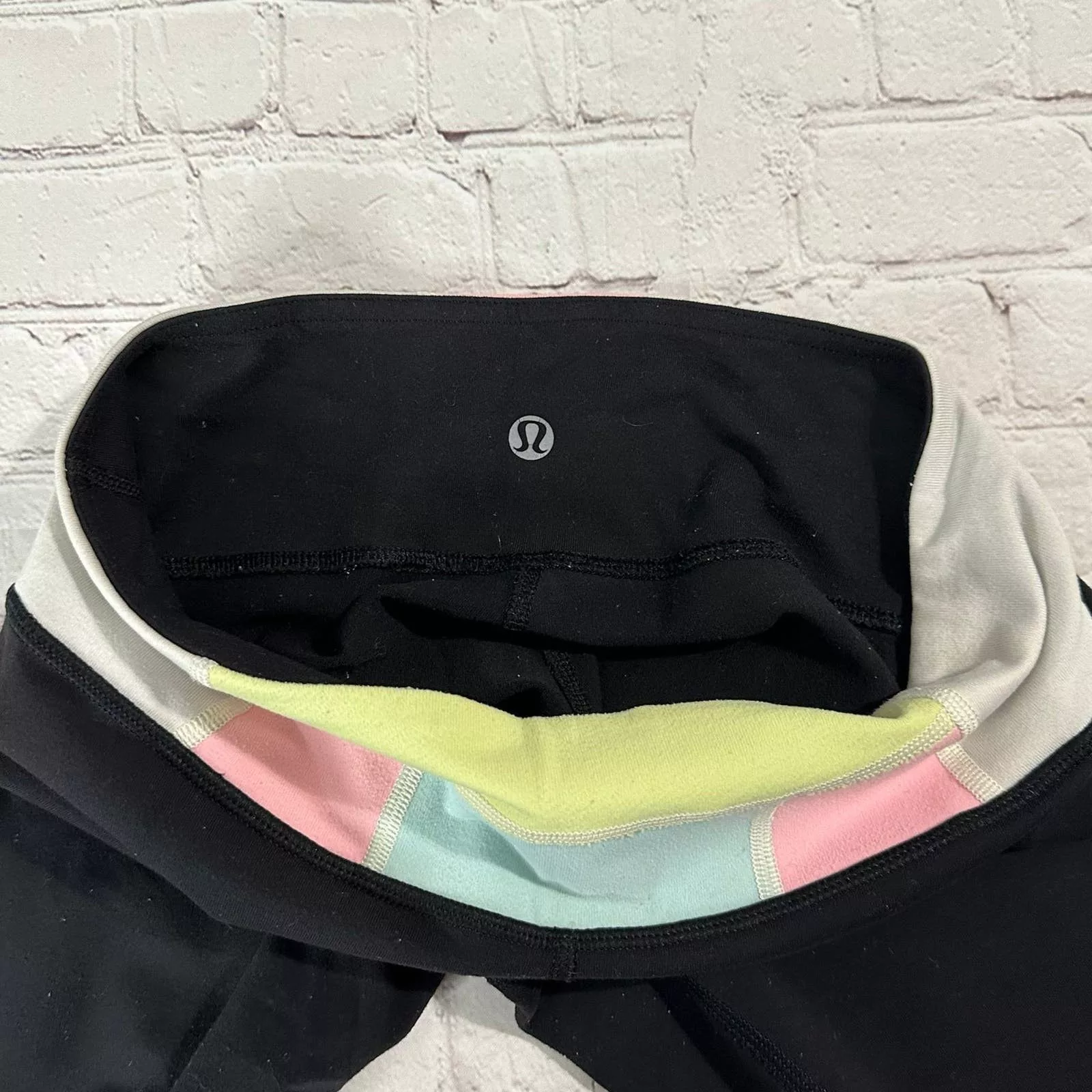 Black full length Lululemon Leggings