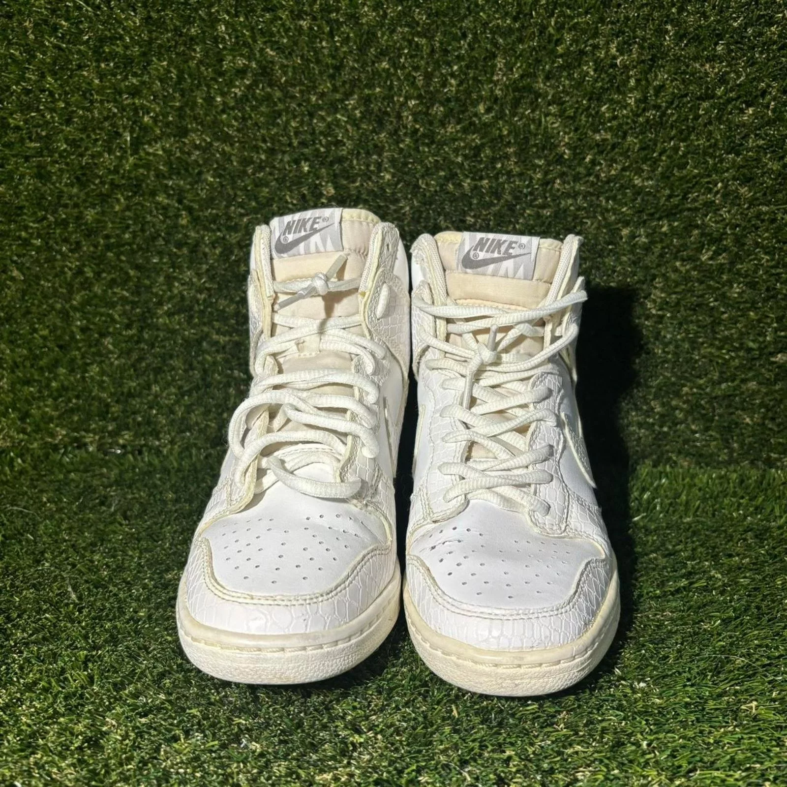 Nike Low Top Sneakers Size 7 - Nike Dunk High White