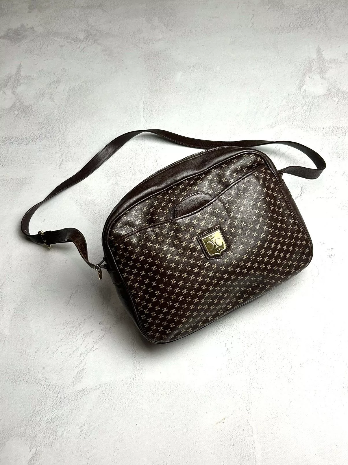 Celine Shoulder Bags Celine × Designer Celine shoulder bag Triomphe gold hardware leather Brown