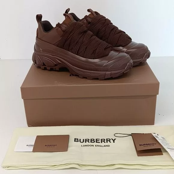 Burberry Low Top Sneakers Burberry Men's Brown Arthur Sneakers - EU43/US10