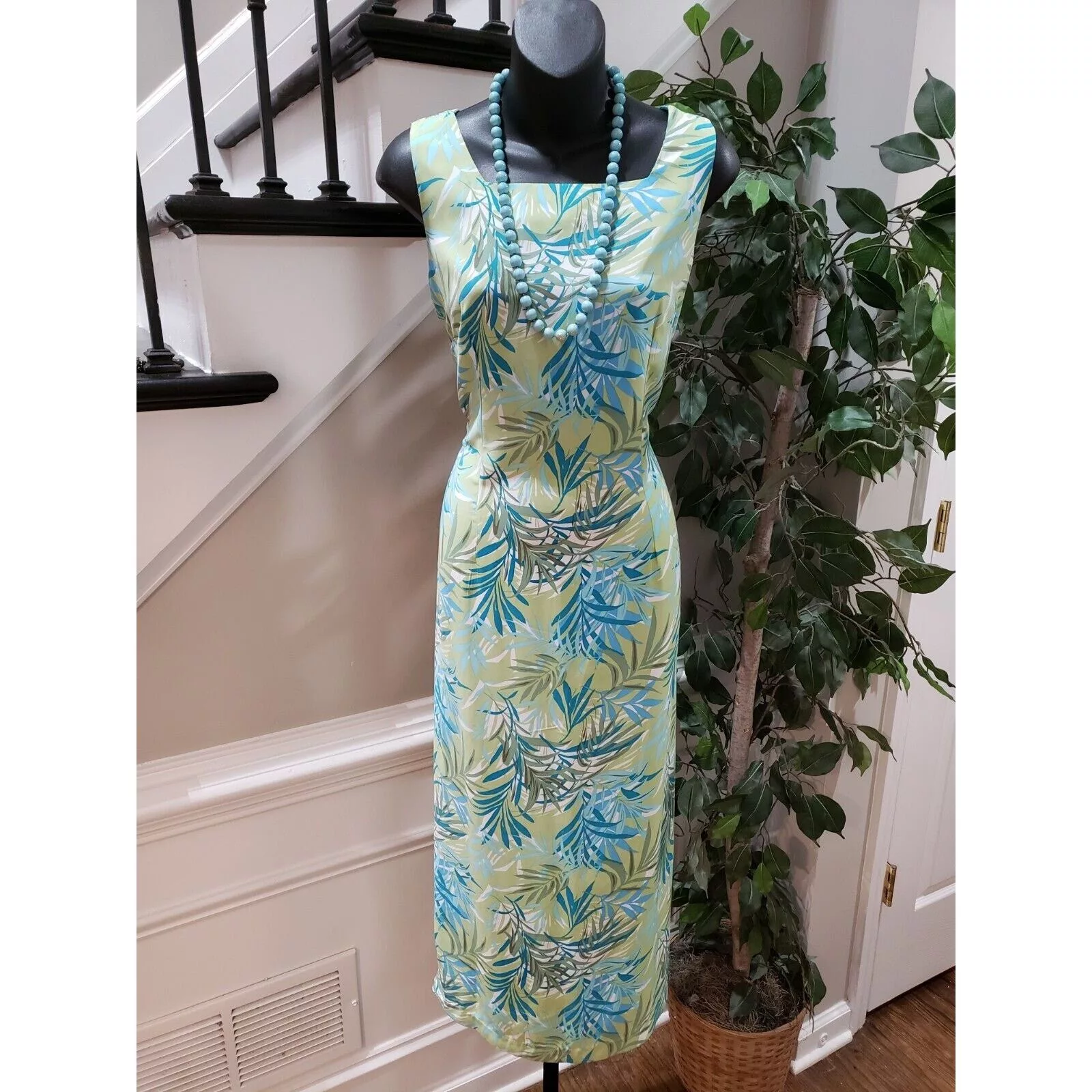 Old Navy Maxi Dresses Old Navy Polyester Square Neck Sleeveless Long Maxi Dress 8 Multi