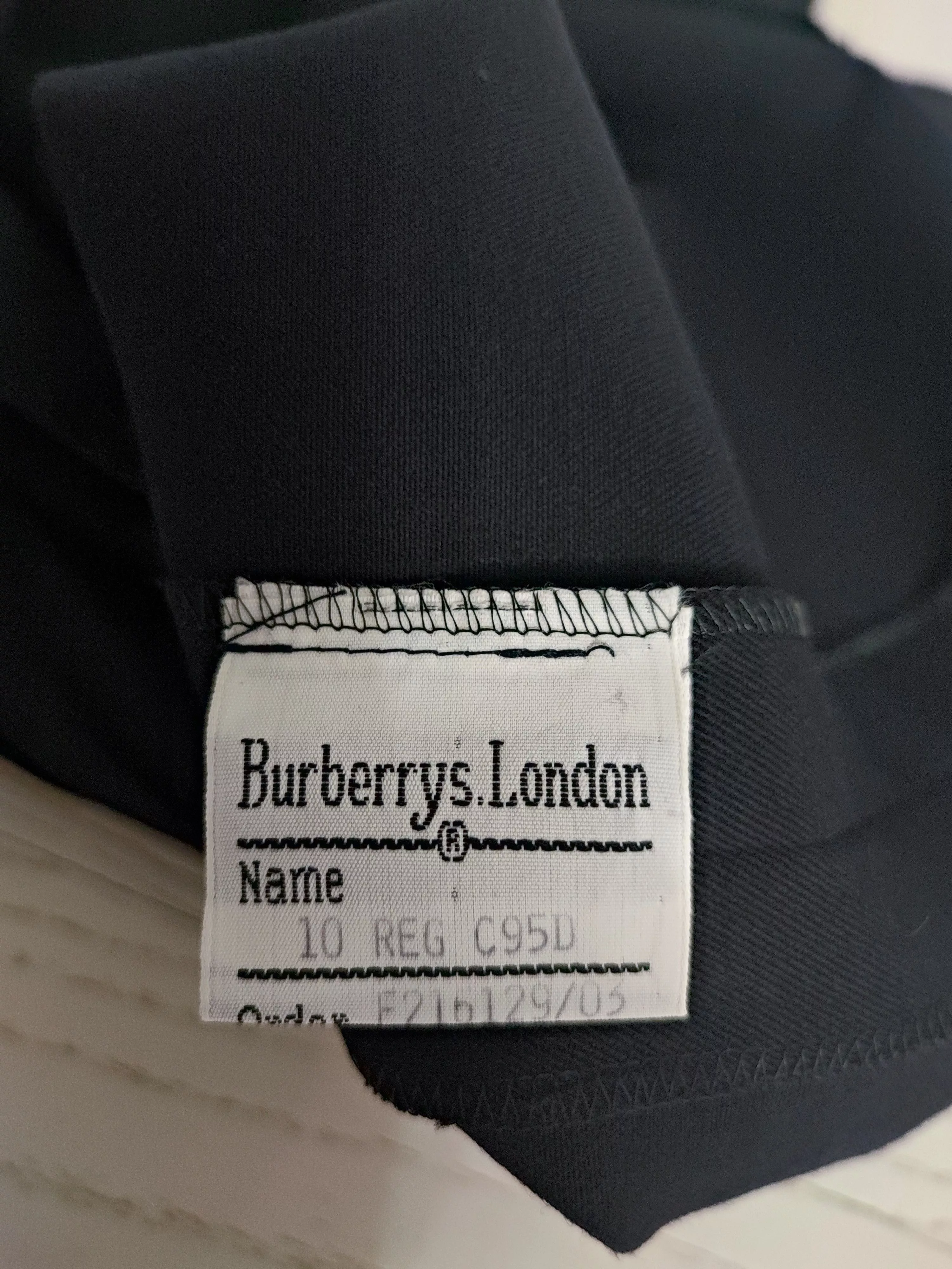 Burberry Midi Skirts Vintage Burberrys black wool skirt