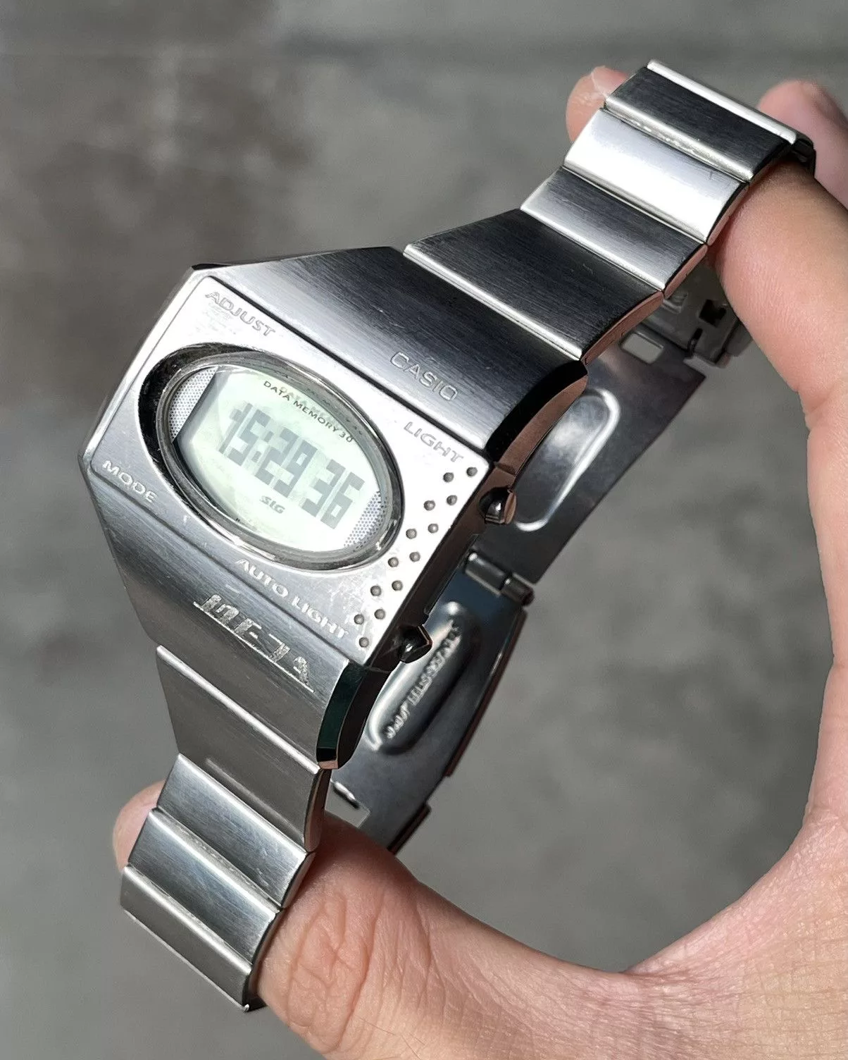 Casio Jewelry Watches Casio × Japanese Brand × Vintage 𝐕𝐢𝐧𝐭𝐚𝐠𝐞 𝐂𝐀𝐒𝐈𝐎 𝐌𝐄𝟏𝟎𝟎 𝐌𝐄𝐓𝐀 𝐀𝐮𝐭𝐨 𝐋𝐢𝐠𝐡𝐭 𝐃𝐢𝐠𝐢𝐭𝐚𝐥 𝐖𝐚𝐭𝐜𝐡 Silver