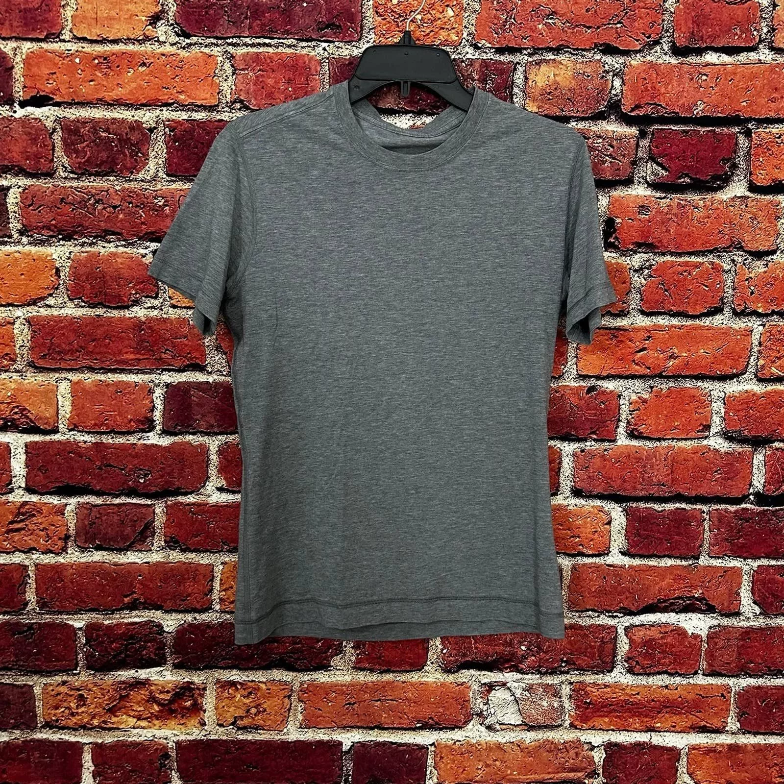 Lululemon Long Sleeve T Shirts Men’s Lululemon tee shirt Gray