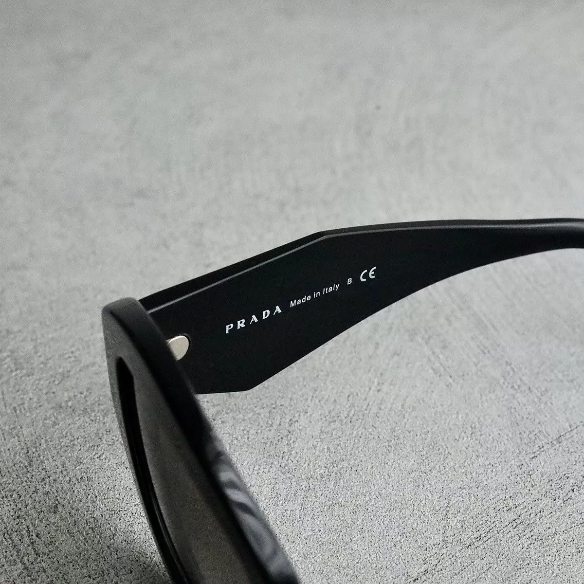 Prada Sunglasses PRADA 07YS SUNGLASSES Black