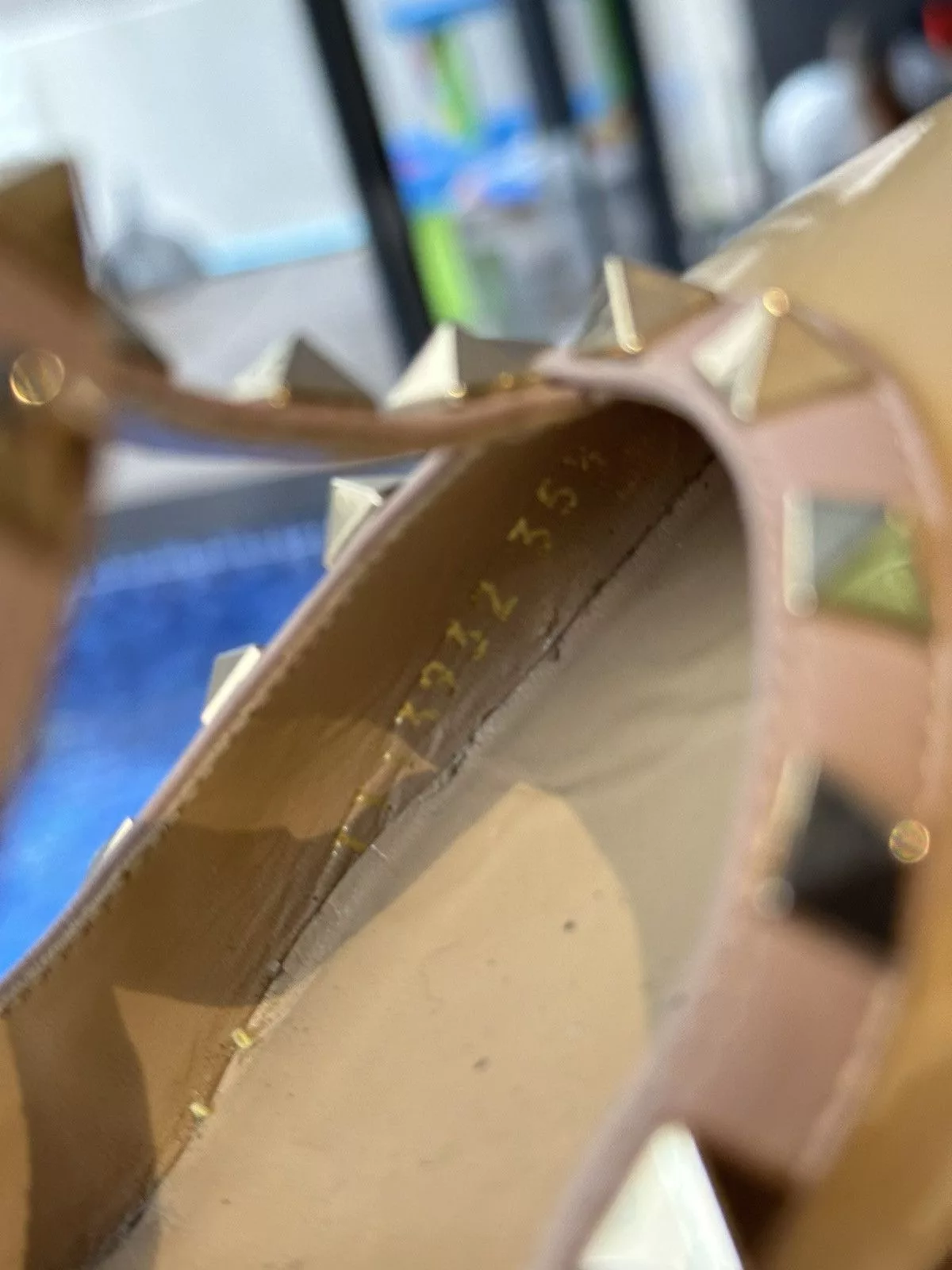 Valentino Heels Valentino studs heel Beige
