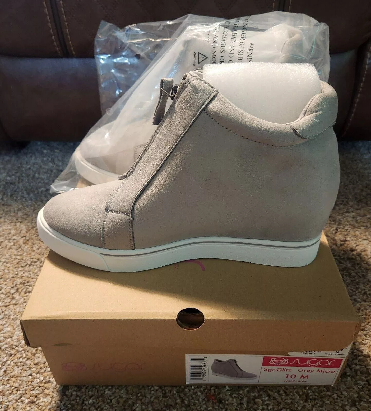 Designer Boots Designer Sugar Sgr-Glitz Grey Micro Suede Bootie Size 10M Gray