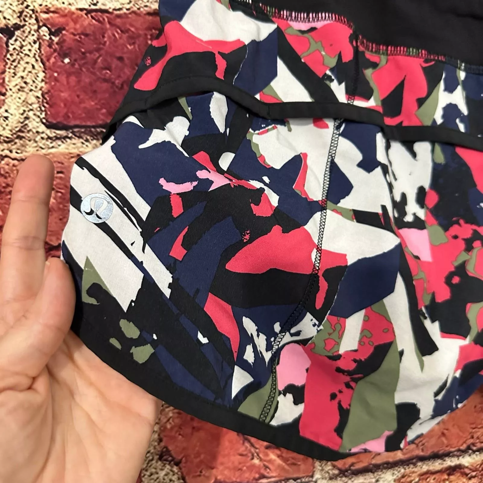 lululemon shorts size 6 Gray