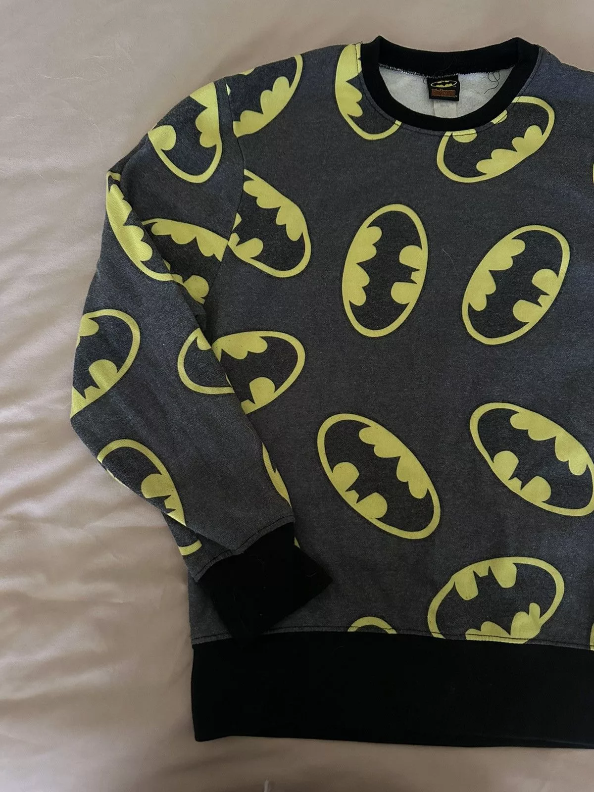 DC Comics Sweaters DC Comics Batman Logo Graphic Sweatshirt Size Large Black