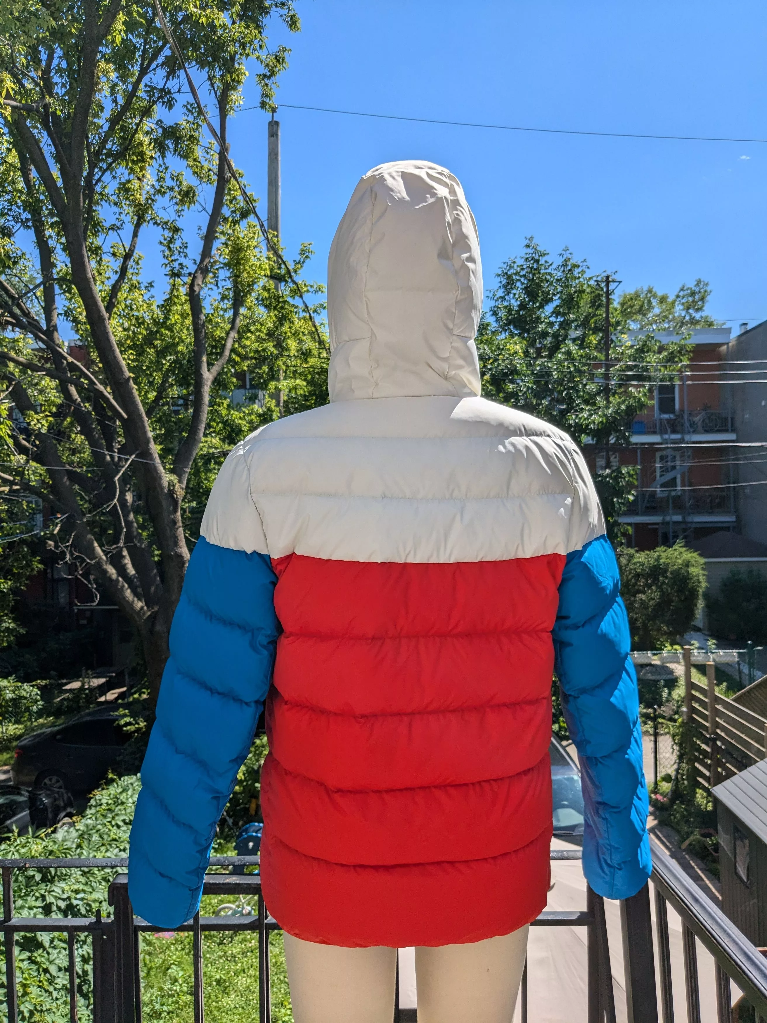 Nike Bombers Nike NSW Windrunner Down Fill Puffer Jacket, Model #928833 Multi